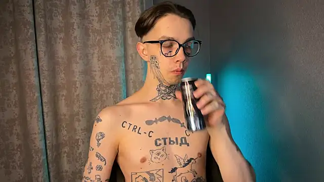 anahori  simon online show from February 26, 2025, 6:04 pm