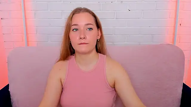 Snapshot of AlinaVice chatting on May 29, 2026, 1:11 am AlinaVice online show from May 29, 2026, 1:11 am