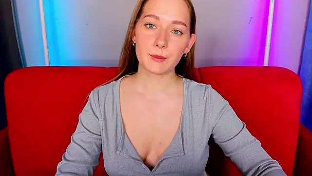 AlinaVice online show from April 14, 2026, 1:32 am