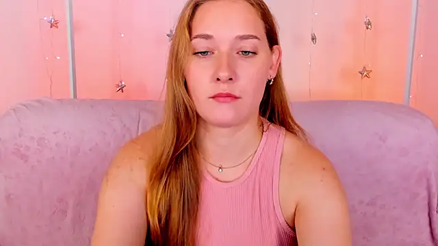 Snapshot of AlinaVice chatting on July 20, 2026, 1:13 am AlinaVice online show from July 20, 2026, 1:13 am