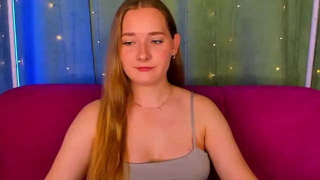 Snapshot of AlinaVice chatting on June 16, 2026, 1:16 am AlinaVice online show from June 16, 2026, 1:16 am