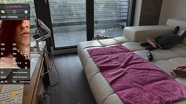 sexyLolia11 online show from June 18, 2026, 6:24 pm