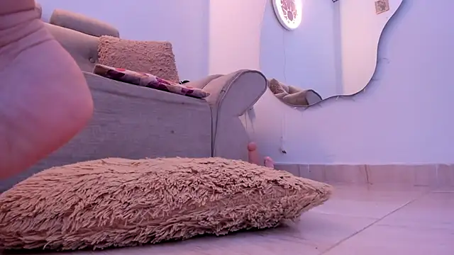 Elaanna 01 online show from September 26, 2025, 12:56 pm