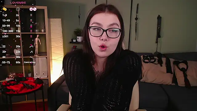 Arizonaa Muse online show from March 9, 2025, 3:32 am