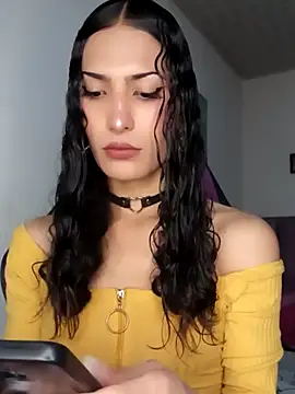 Lanna hott  online show from March 20, 2026, 1:12 pm