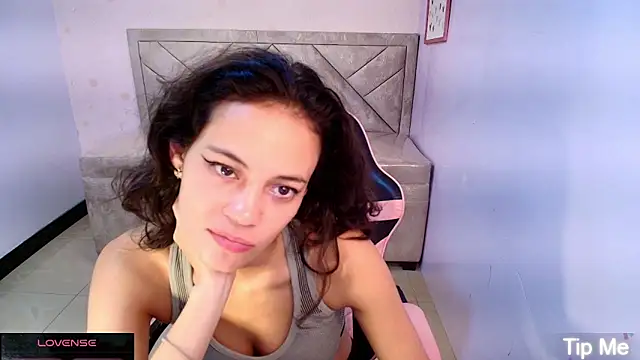 Snapshot of Tyna_ch chatting on March 5, 2025, 7:38 pm Tyna ch online show from March 5, 2025, 7:38 pm