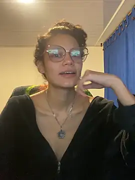 Snapshot of Tyna_ch chatting on June 9, 2026, 12:55 am Tyna ch online show from June 9, 2026, 12:55 am