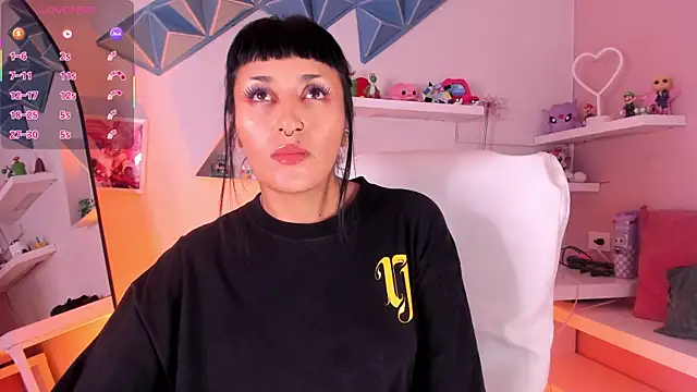 Valkiria ponce online show from July 14, 2026, 5:23 am