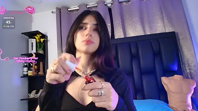 SaraRoy  online show from August 4, 2026, 10:58 pm