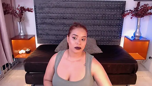 Snapshot of AitanaEvans chatting on March 9, 2025, 4:11 pm AitanaEvans online show from March 9, 2025, 4:11 pm