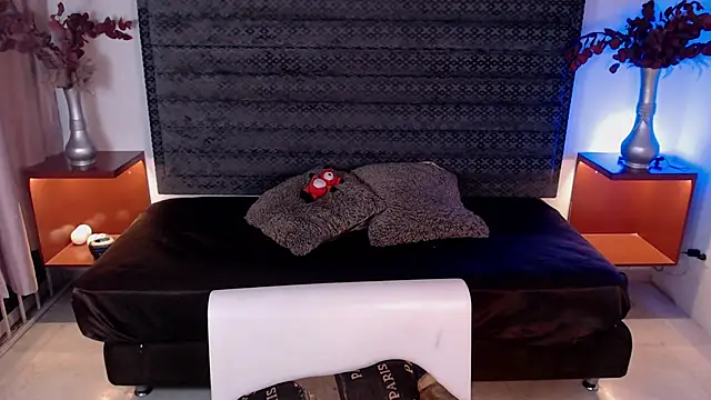 Snapshot of AitanaEvans chatting on March 21, 2025, 2:28 am AitanaEvans online show from March 21, 2025, 2:28 am