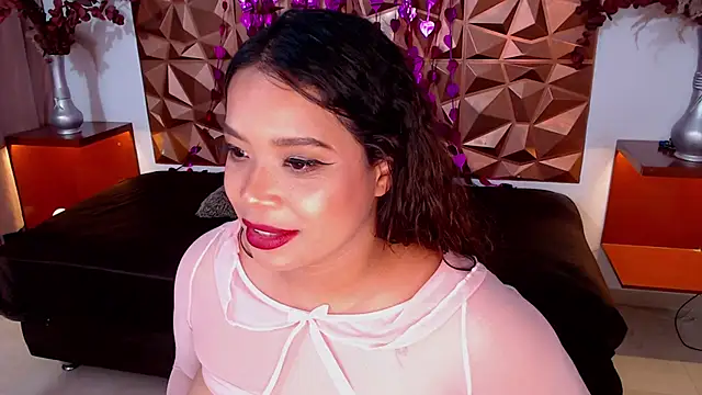 Snapshot of AitanaEvans chatting on February 15, 2025, 11:25 pm AitanaEvans online show from February 15, 2025, 11:25 pm