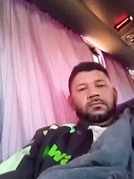 Snapshot of douglasafado69 chatting on March 19, 2026, 1:22 pm douglasafado69 online show from March 19, 2026, 1:22 pm