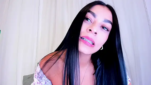 Snapshot of Yasiir_0229 chatting on September 30, 2025, 5:02 am Yasiir 0229 online show from September 30, 2025, 5:02 am