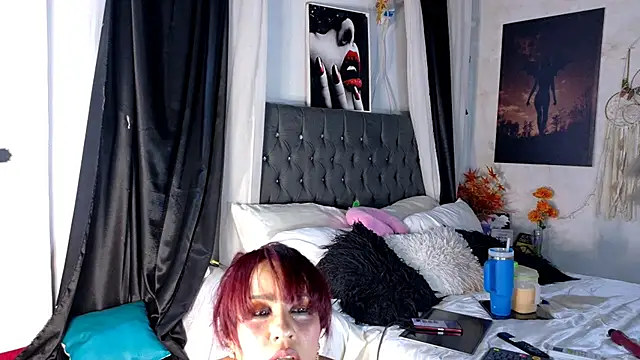 Snapshot of Kyara_Queen chatting on July 24, 2026, 6:37 pm Kyara Queen online show from July 24, 2026, 6:37 pm