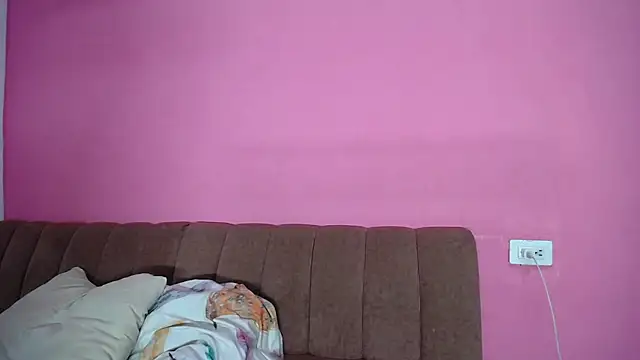 FerneyManti online show from October 3, 2025, 11:12 am