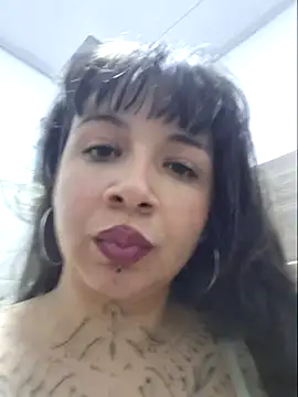 Snapshot of Aria_Bennett21 chatting on July 3, 2026, 7:37 am Aria Bennett21 online show from July 3, 2026, 7:37 am