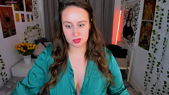 Lattea online show from October 4, 2025, 9:16 pm