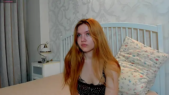 Eva  Lewis online show from July 27, 2026, 4:36 pm