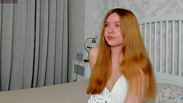 Eva  Lewis online show from June 23, 2026, 4:27 pm
