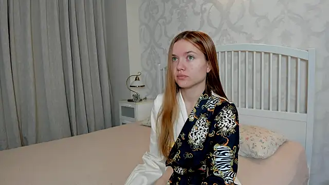 Eva  Lewis online show from July 24, 2026, 3:35 am
