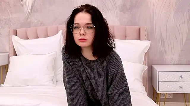 DeniseReese online show from March 11, 2025, 8:19 am