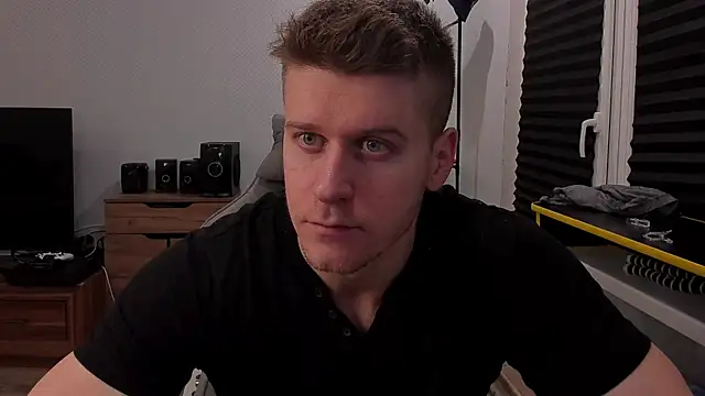 Bruno Banani online show from March 22, 2025, 6:47 pm