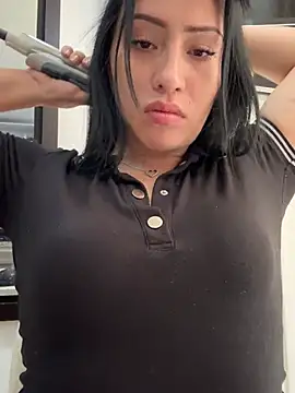 Sara luna  online show from March 13, 2025, 2:55 pm