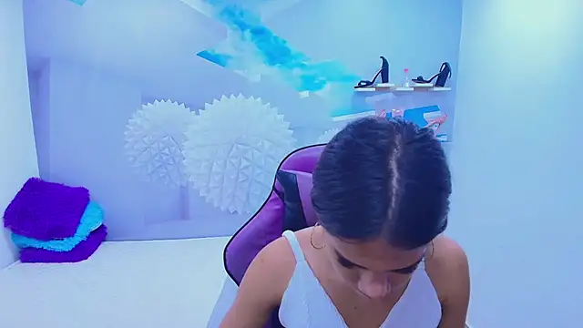 DEMI LEED online show from November 24, 2025, 12:38 pm