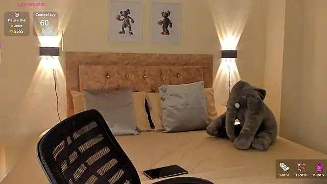 Rihana hot01 online show from September 10, 2025, 2:10 am