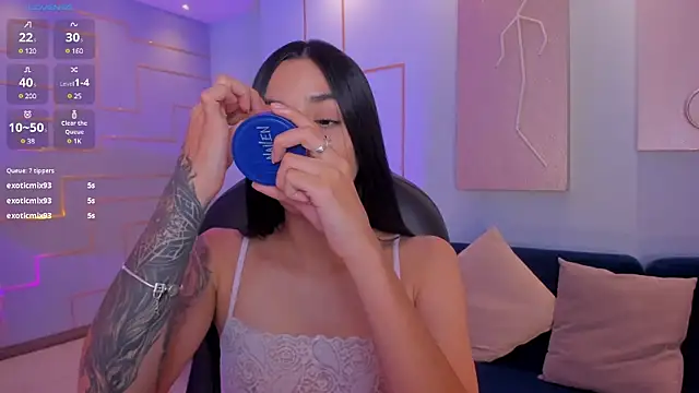 HannahJamesX online show from February 5, 2025, 10:01 pm