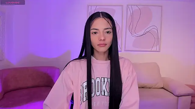 Snapshot of HannahJamesX chatting on February 22, 2026, 11:45 am HannahJamesX online show from February 22, 2026, 11:45 am