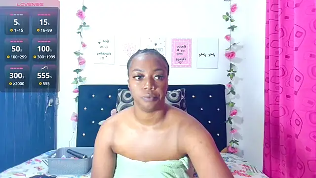 CiaraEbony online show from November 28, 2025, 1:39 am