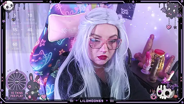 LiloMoon69 online show from June 27, 2026, 6:19 am