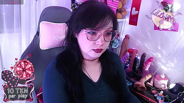 Snapshot of LiloMoon69 chatting on February 14, 2026, 1:39 am LiloMoon69 online show from February 14, 2026, 1:39 am