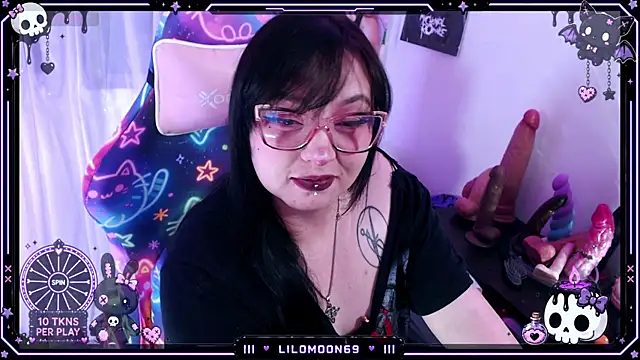 LiloMoon69 online show from August 6, 2026, 4:07 am