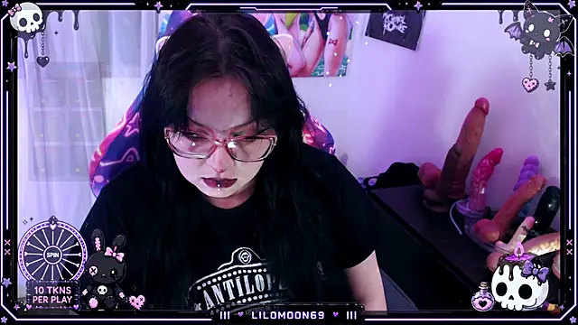 LiloMoon69 online show from July 30, 2026, 9:41 am