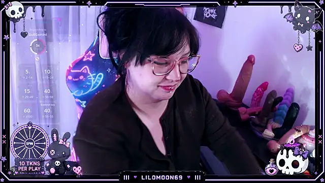 LiloMoon69 online show from July 28, 2026, 12:48 pm