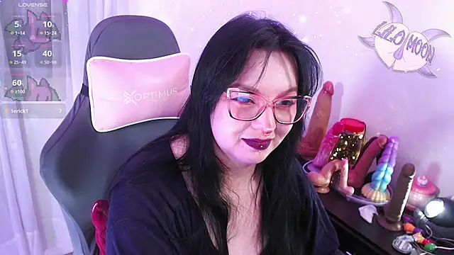 LiloMoon69 online show from April 28, 2026, 2:27 am