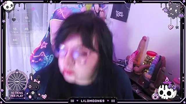 LiloMoon69 online show from July 12, 2026, 7:53 am
