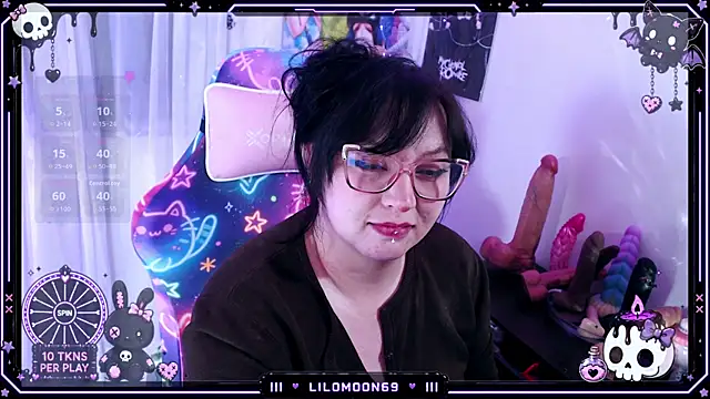LiloMoon69 online show from July 28, 2026, 11:28 am
