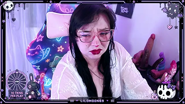 LiloMoon69 online show from August 7, 2026, 7:03 am