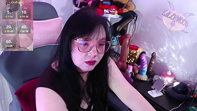 LiloMoon69 online show from October 16, 2025, 2:14 pm