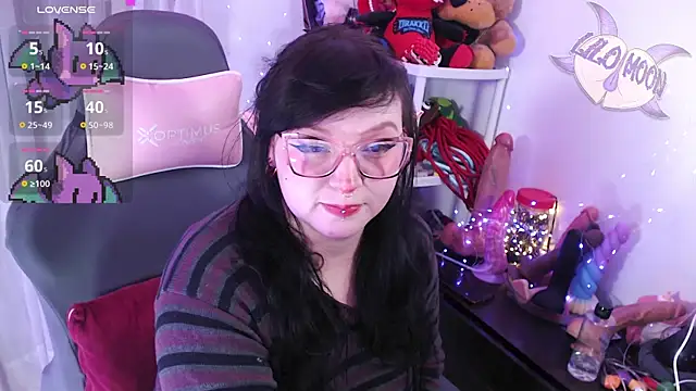 Snapshot of LiloMoon69 chatting on March 25, 2026, 2:05 pm LiloMoon69 online show from March 25, 2026, 2:05 pm