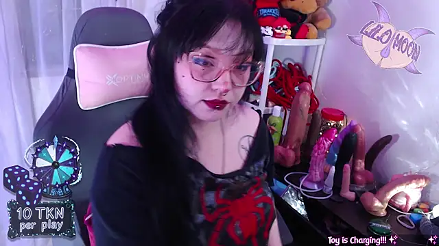 LiloMoon69 online show from January 19, 2026, 12:14 am