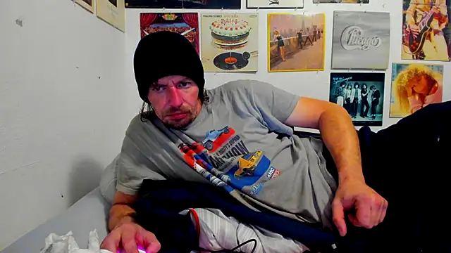 cloudyystar666 online show from December 1, 2025, 10:49 am