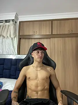  CamiloBass online show from February 13, 2026, 2:22 am