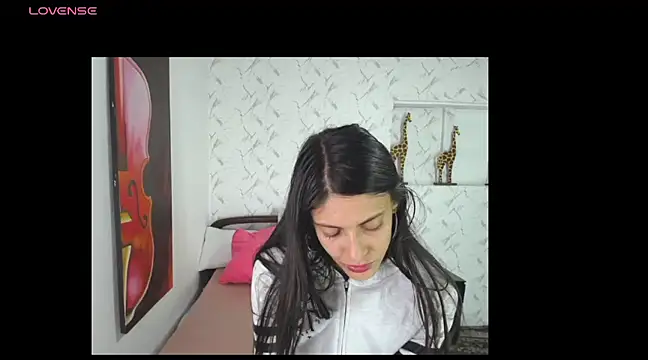 aleja 2024 online show from February 15, 2025, 2:04 am