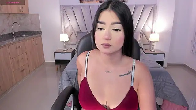 amelie jhons online show from September 25, 2025, 8:15 pm