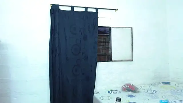 BLACK MOON TS online show from January 9, 2026, 10:39 pm